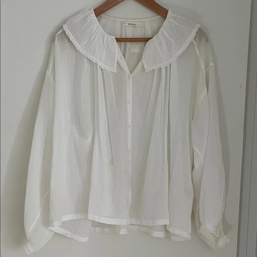 Doen Sheer White Blouse with Ruffled Collar - Picture 1 of 9